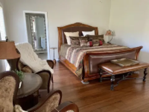Riverbend Serenity Cabins Hotels in Cleburne County