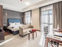 Glam Hotel Hotels near US Embassy