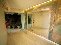 Maressenza Night Spa Hotels near Cochoa Beach