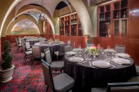 Embassy Suites by Hilton Portland Downtown Hotels in Portland