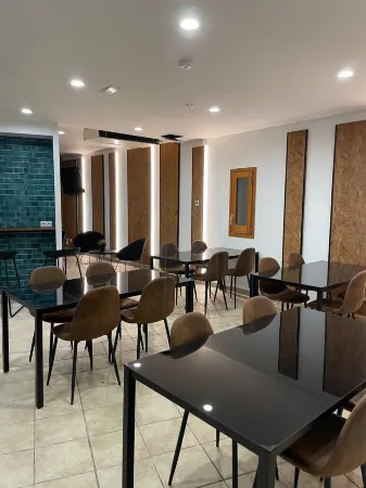 HOTEL ORENETA - Gironella Отели в г. Серкс