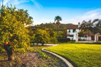 Gorgeous Lake and Pool Oasis - Exquisite Chateau Retreat