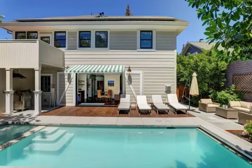 Casa Rosa in St Helena Hotels in St. Helena