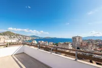 Lazy Roo Hostel Saranda - غرفة مطلة على الجبل