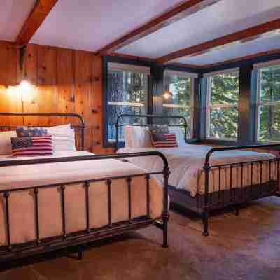 Bear Lodge Rooms