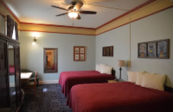 Historic Plaza Hotel