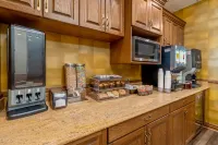 El Rancho Hotel - breakfast
