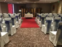 Corn Mill Lodge Hotel Hotel di Leeds