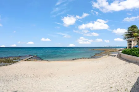 George Town Villas #117 Отели в г. Патрикс Айленд