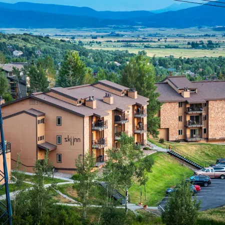 Ski Inn