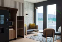 B&B HOTEL Cergy Saint-Christophe Gare Hôtels à : Cergy