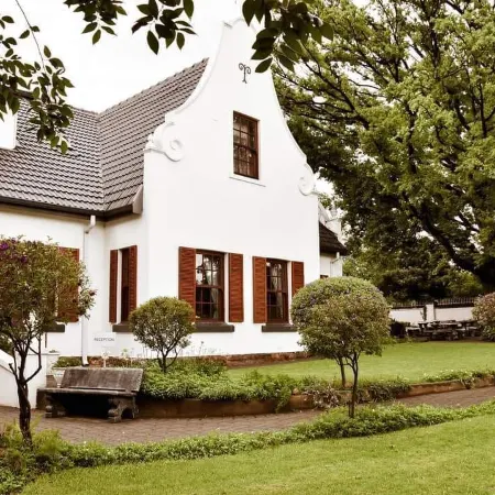 Oak View Manor
