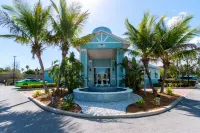 Private Dock, Resort Pool, and Gourmet Kitchens - Stunning Tropical Haven