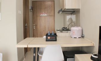 Nice Studio at Gateway Park LRT City Bekasi Apartment