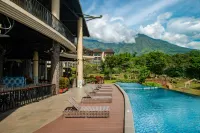 Baobab Safari Resort - Pools