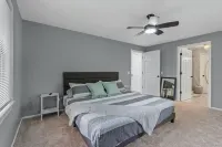 Remodeled Mountain Cabin Over looking Lake Chatuge.