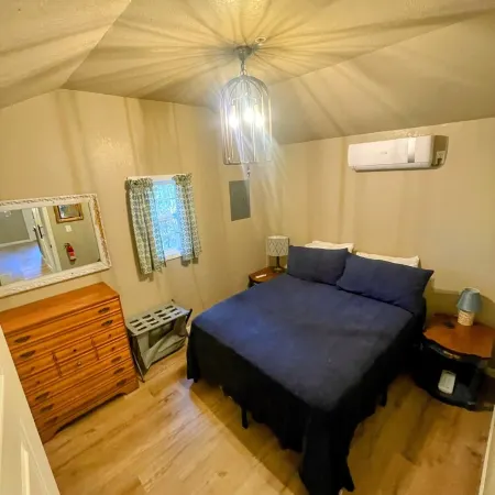 Fox Kit Cabin