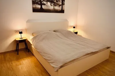 Vacation apartment "Veita-Herz Oberkotzau" Hotels near Labyrinthruine im Bürgerpark Theresienstein
