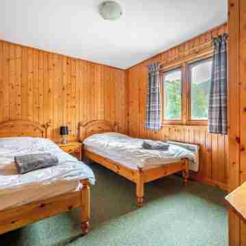 Divach Lodge @ Lochletter Lodges. A 3 bedroom lodges in beautiful Glen Urquhart. Rooms
