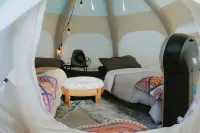 Mystic Woods, Ultimate Glamping 3 Tents, Sauna, 2 hot tub, & 3 firepits
