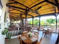 Bruga Villas Restaurant and Spa Hotels in West Praya