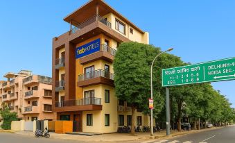 FabHotel F9 Sector 19