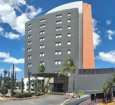 Hotel Plaza Cascadas