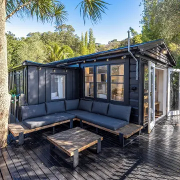 La Casa Al Mare Отели рядом с достопримечательностью «Уаихеке»