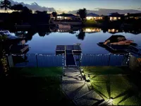 Luxury Waterfront Retreat: Pet friendly Canal Home with Jetty on Bribie Island!