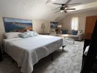 Secluded GA Cabin on 3 acres, 10 minutes from Historic Downtown Newnan, GA