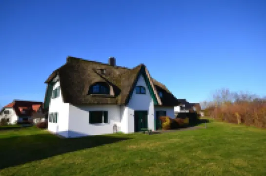 Ferien am Meer in der Wunderschönen Albatros: mit Reetdach, Sauna und Viel Platz