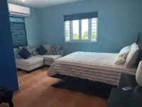 Ocean Breeze - Beach Escape Hotels in Montalva