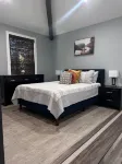Lakeshore Living- studio apartment