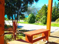 Lakefront Fantail House