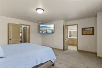 Willow Park House on Fairway Ln