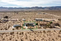 Desert Retreat: Heated Pool + Spa + Fire Pit + Hammocks