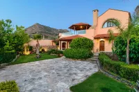 Luxury stone villa with outdoor jacuzzi, private pool and antique furniture