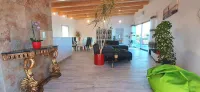 Nira Beach House Eleganc & Charm exclusive pool and sea view