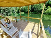NEW! Lakefront Cabin-Mnt View-Hot Tub-WIFI-Prime Location-Bryson City/Cherokee
