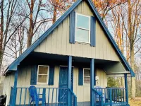 The Getaway - Wi-Fi - Pet Friendly  - New Deck Hotels in Menifee County