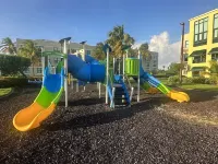 Aquatika Caribbean Breeze / Resort style amenities with Beach Access and 5 Pools