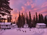 Cozy Fireside Cottage - The Rock