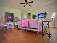 Babe Cave, 2 king beds, great, quiet location, near Choctaw Casino & Lake Texoma Hotels in Calera