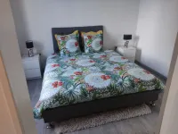 Newly renovated apartment in manor house, very close to town center