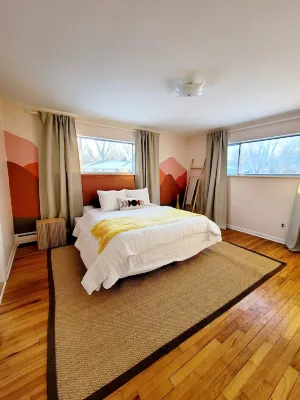 Mid-Century Palm Spring Lifestyle Hotels near New Orleans Mall