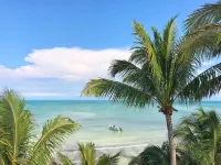 Casa Acacia - Stylish Beachfront Property