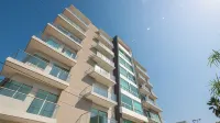 Luxury Airport Penthouse 4 BD 3 BA + Rooftop Pool