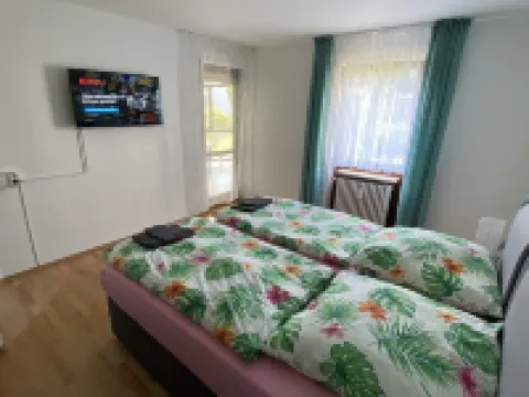 Ferienwohnung mit Terrasse Hotels in Metzingen