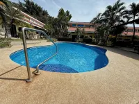 Coastal Gem: Book Las Palmas Loft w/ Beach & Pool