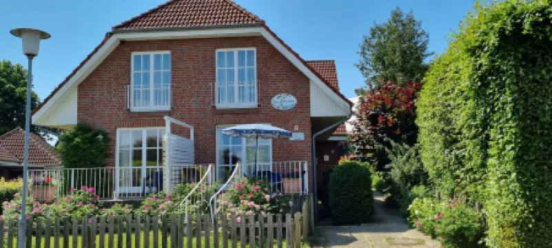 Vacation apartment for 2-4 pers. between forest and waves